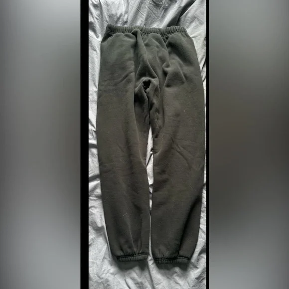 Essential Black Sweatpants Size large